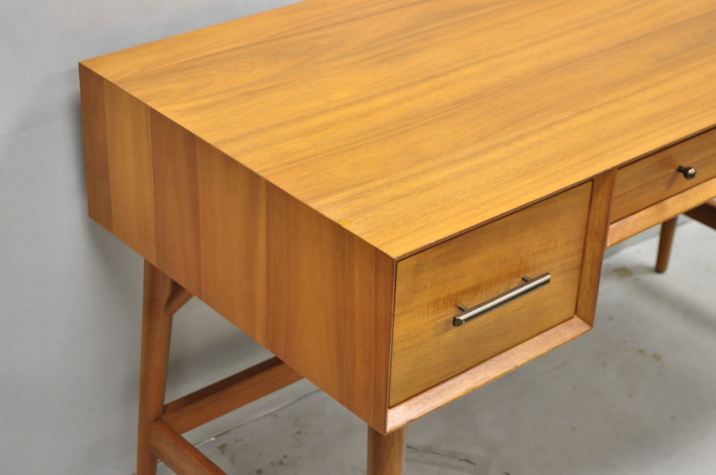 West Elm Williams Sonoma Mid Century Modern Acacia Teak Style Writing Desk (B)