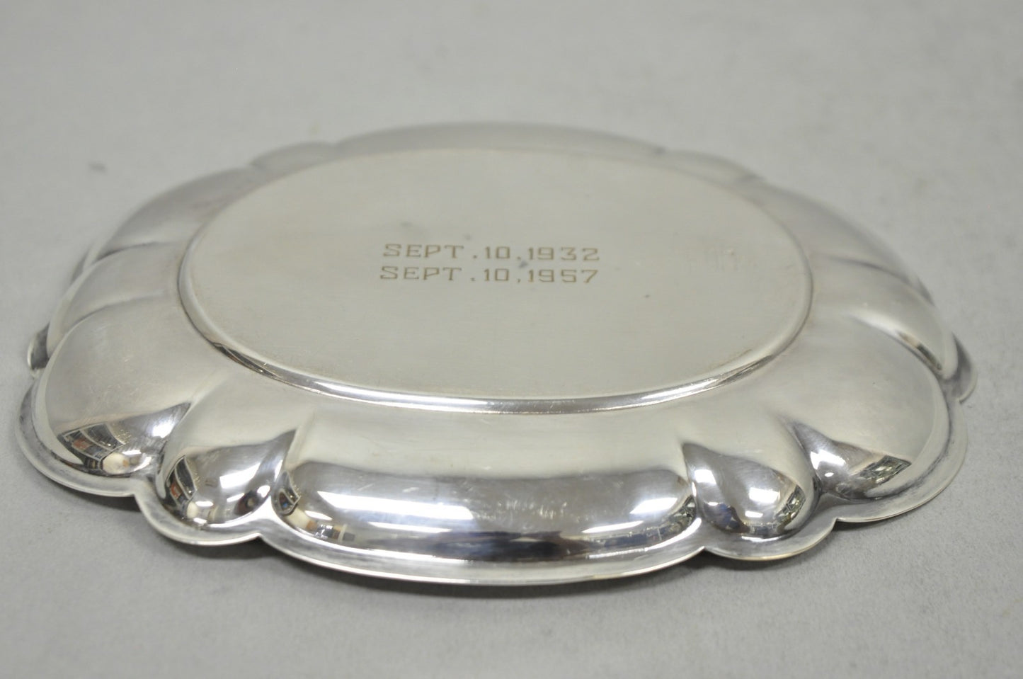 Antique Gorham YC 644 Engraved Silver Plated Small Scalloped Serving Dish