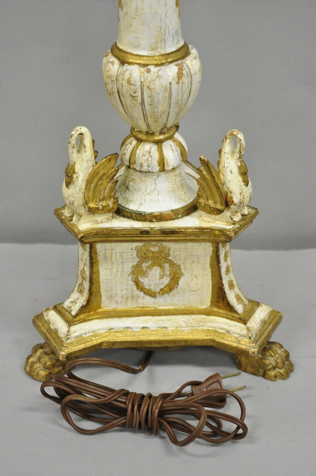 Antique Italian Hollywood Regency Cream Gold Giltwood Column Table Lamp w/ Swans