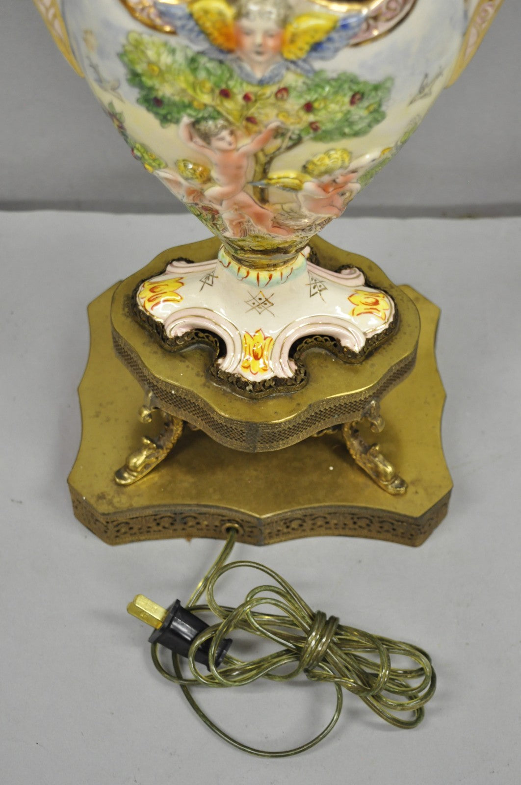 Antique Italian Renaissance Capodimonte Porcelain Urn Figural Table Lamp