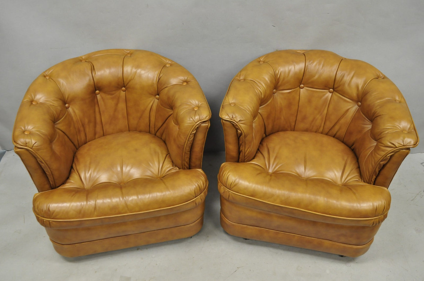 Vintage Classic Leather Chesterfield Brown Tufted Leather Barrel Club Chair Pair