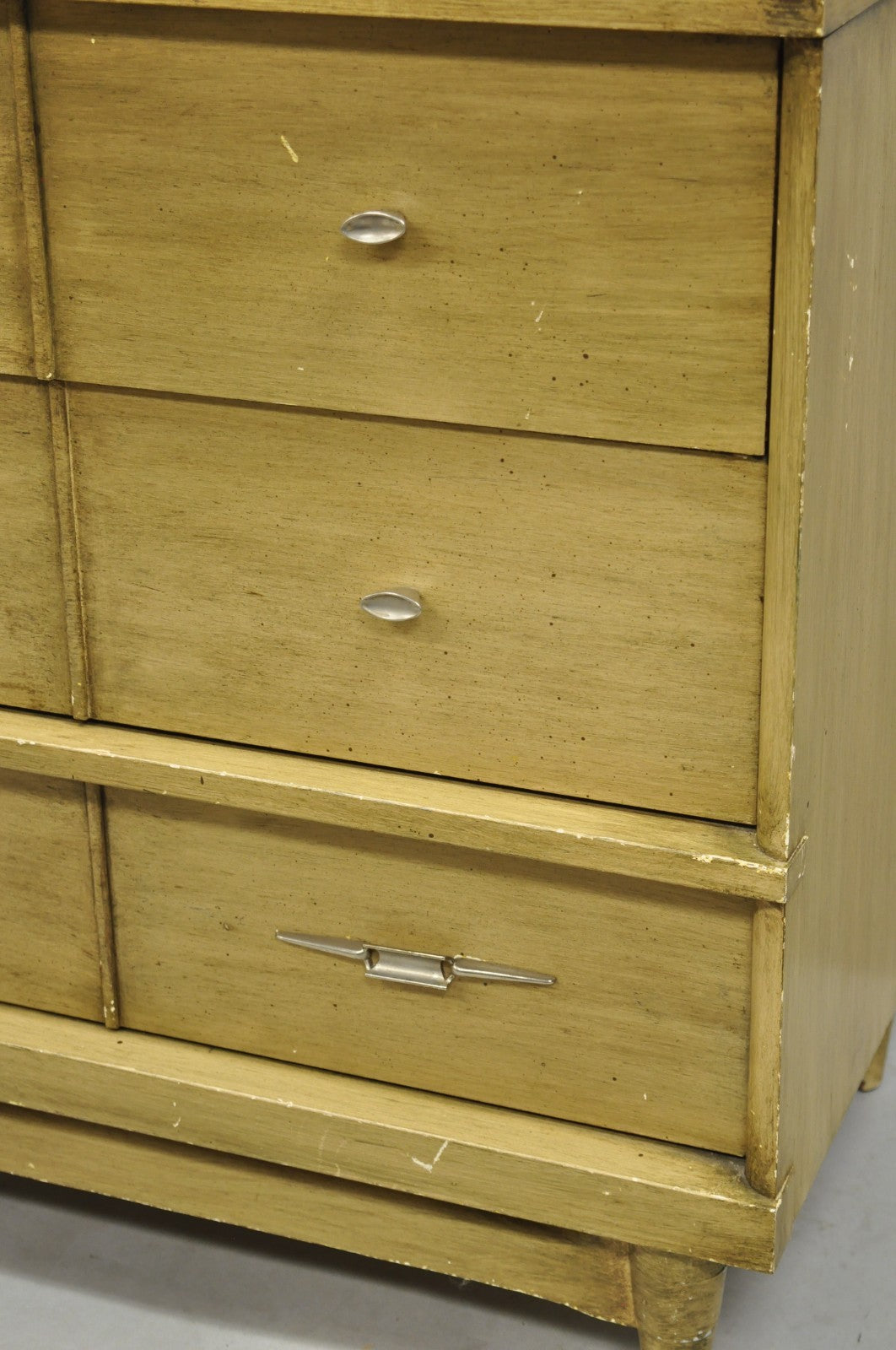 Vintage Mid Century Modern Blonde Wood 3 Drawer Dresser Commode Chest Nightstand
