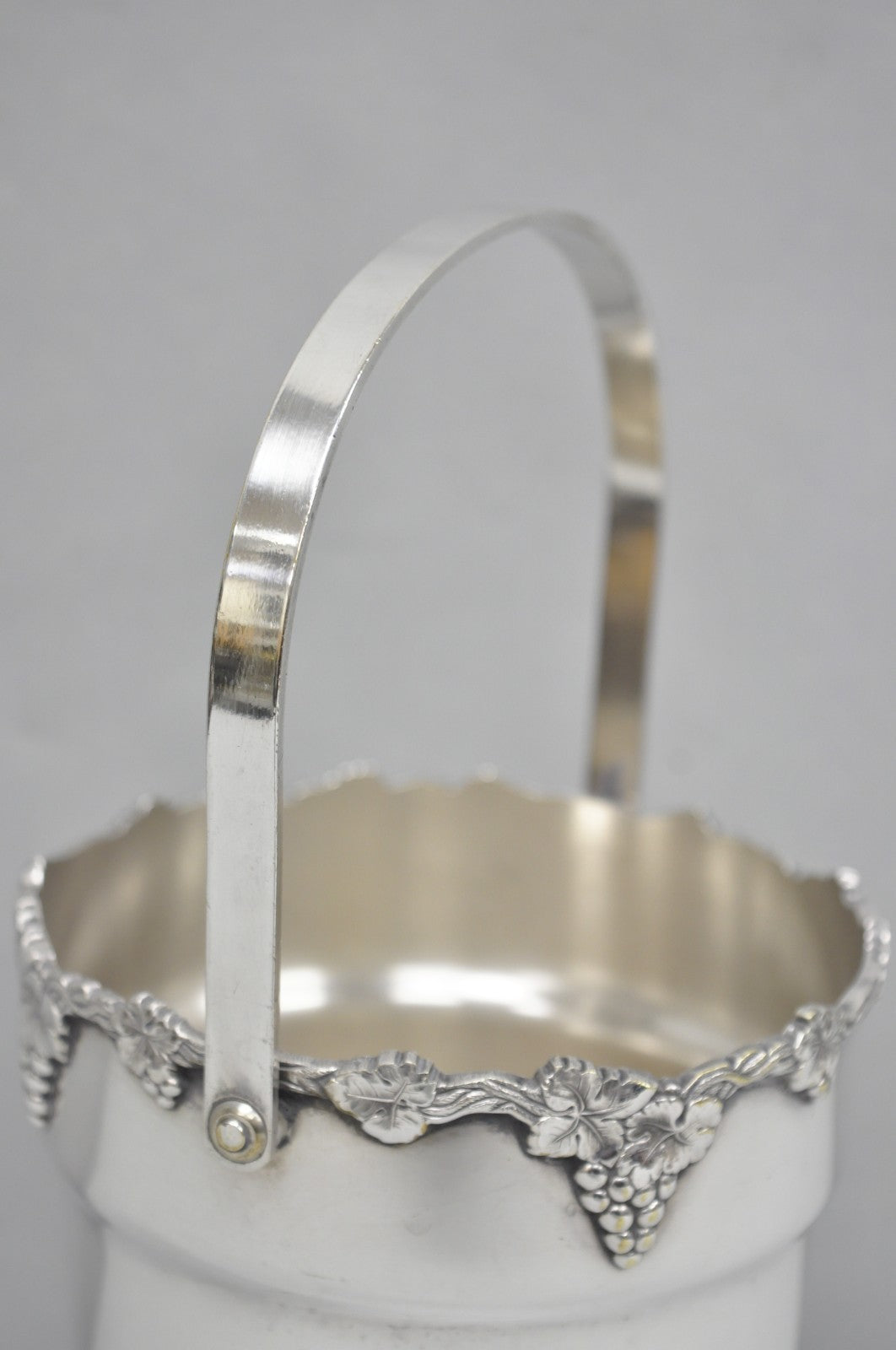 Vintage Victorian Prata 90 Silver Plated Small Bar Champagne Ice Bucket w Handle