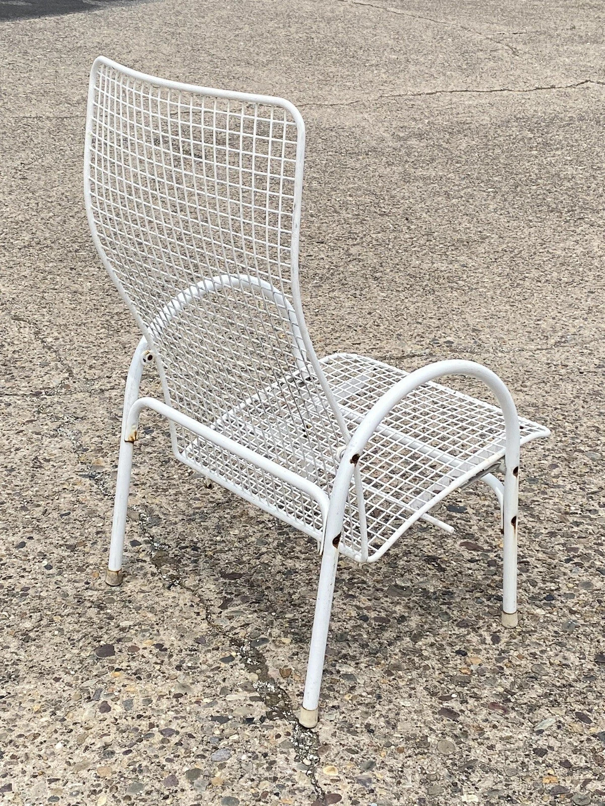Vintage Mid Century Modern Reclining Wrought Iron Sculptural Patio Lounge Chair