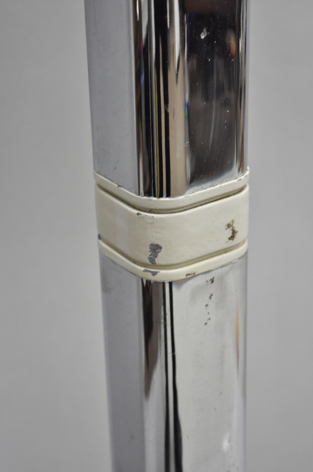 Vintage Postmodern Silver Chrome Metal Sculptural Modernist Pole Floor Lamp