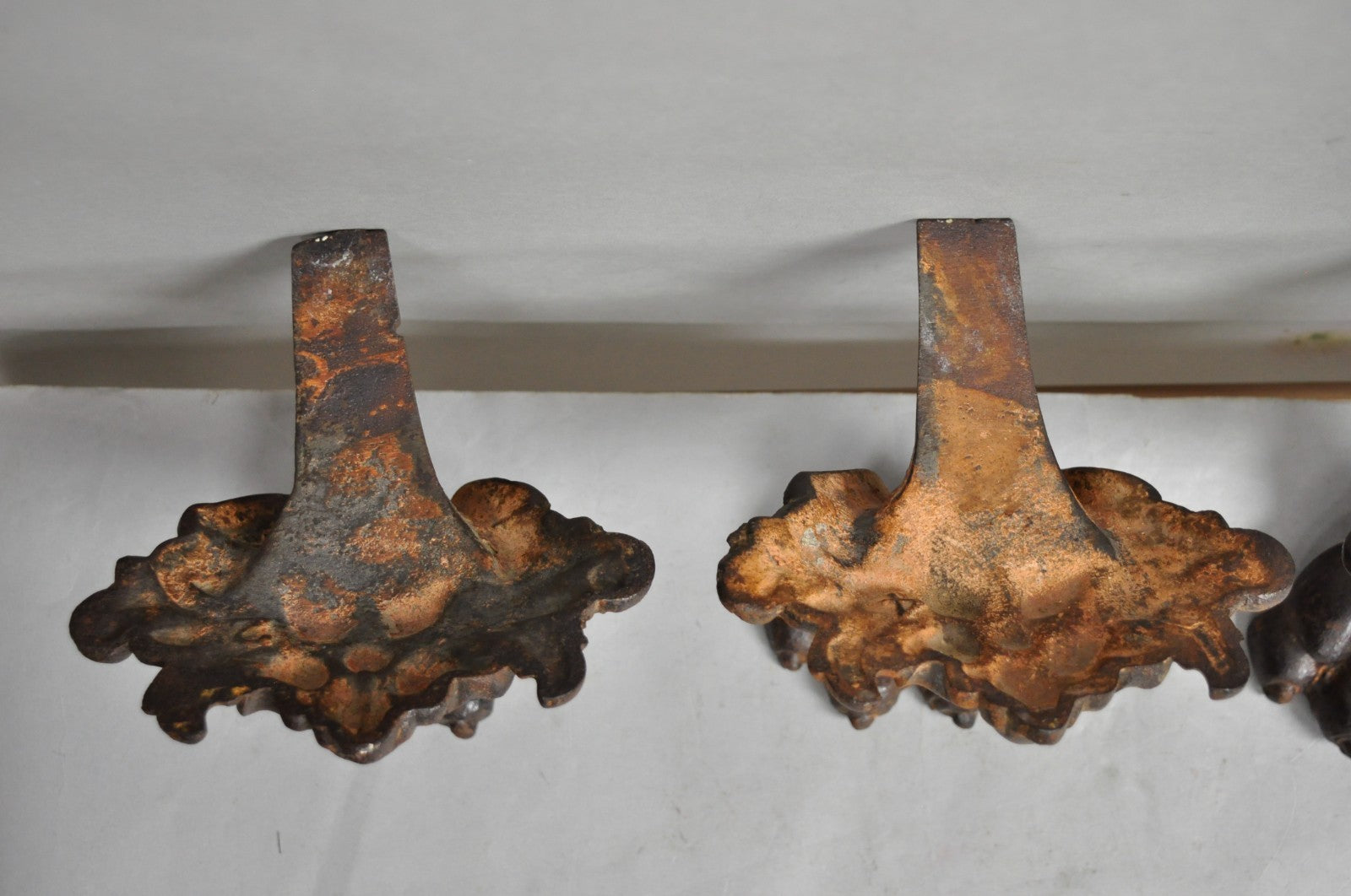 Victorian Style Cast Iron Bathtub Lion Claw Foot Paw Feet Floral Design 4 Pc Set