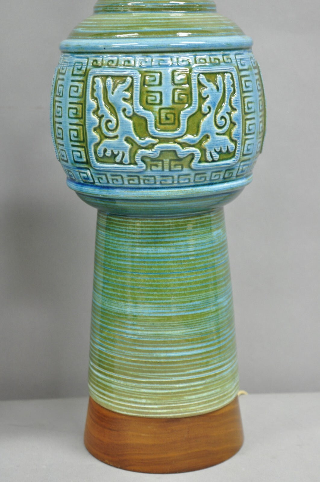 Vintage Royal Haeger Mid Century Modern Ceramic Turquoise Green Table Lamp Pair