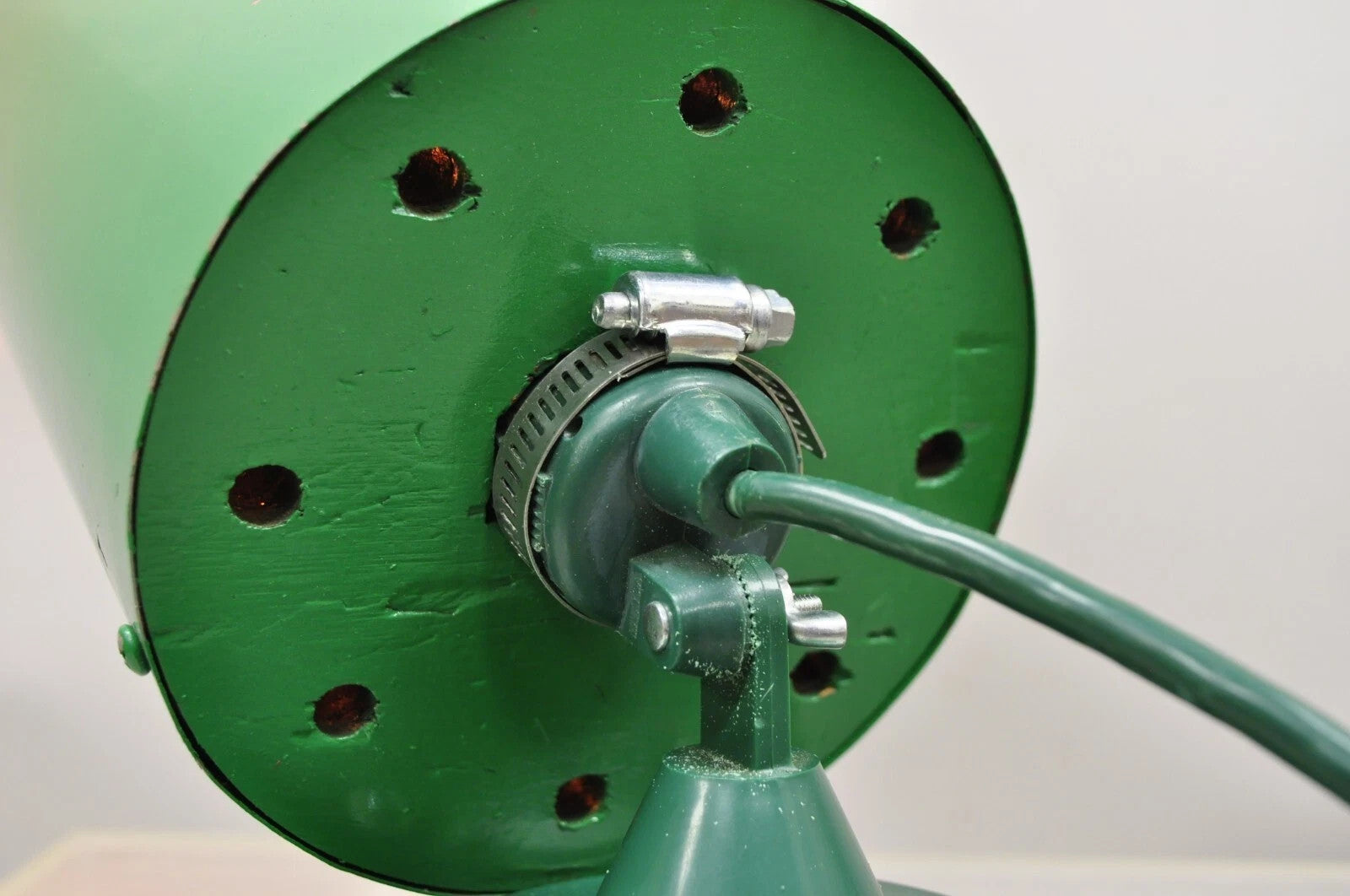 Modern Green Steel Metal Adjustable Theater Production Spot Light Table Lamp