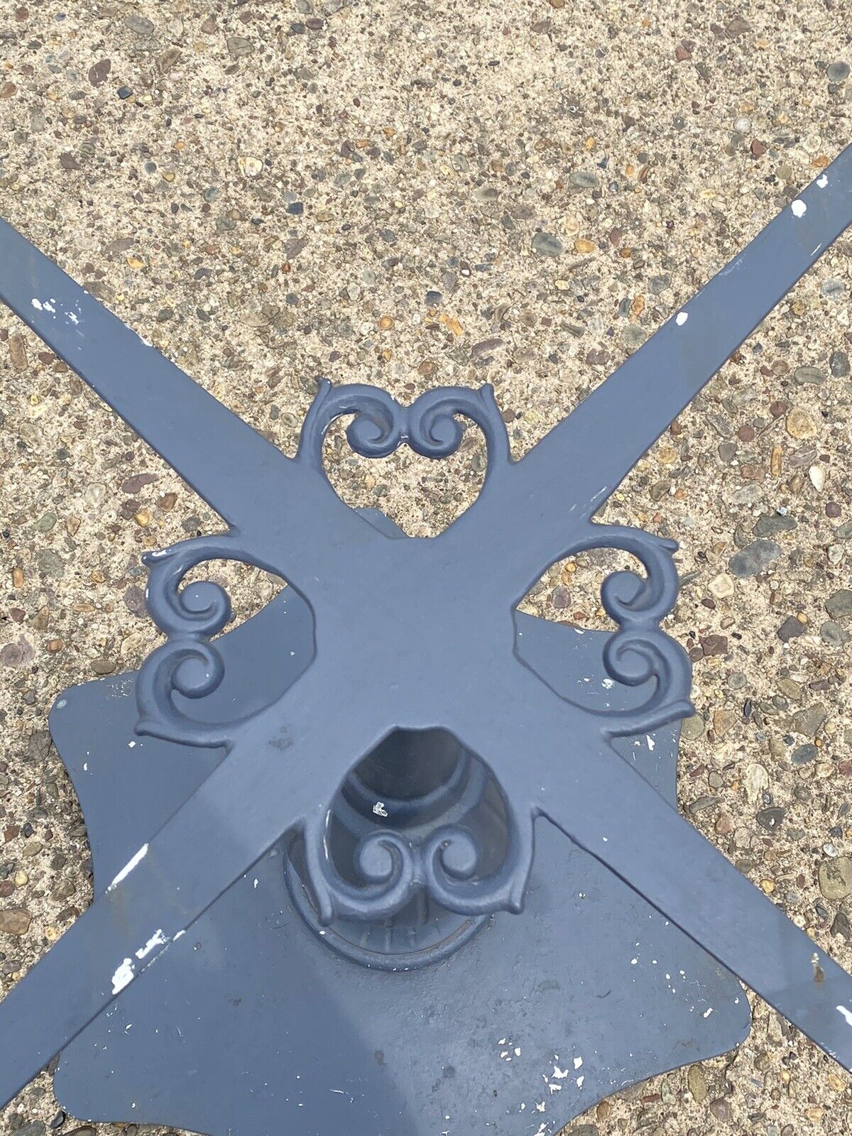 Vintage Cast Aluminum Hollywood Regency Dining Center Table Pedestal Base