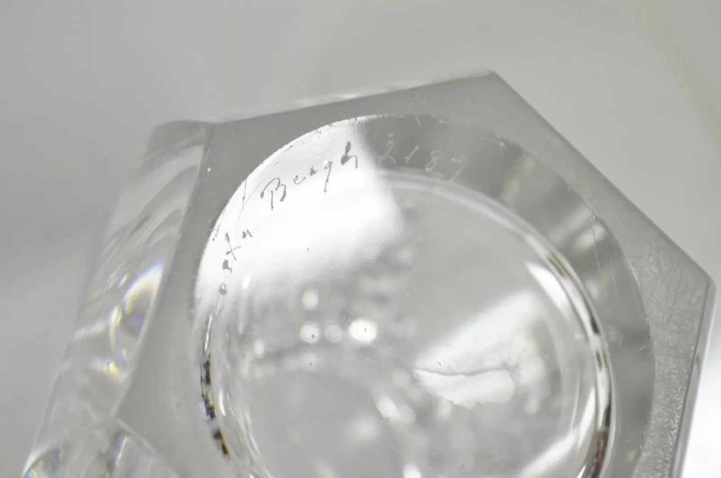 Vintage Kosta Boda Elis Bergh Etched Rampant Lion Crystal Glass 7.5" Vase a Pair