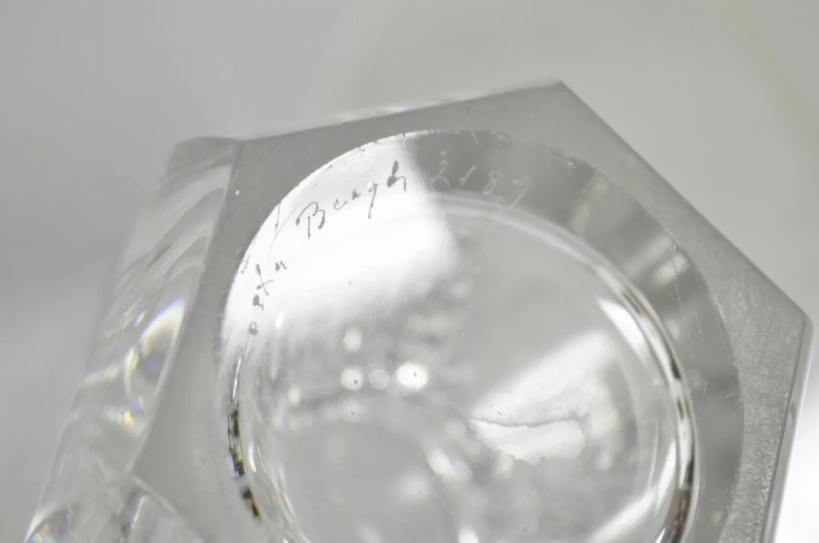 Vintage Kosta Boda Elis Bergh Etched Rampant Lion Crystal Glass 7.5" Vase a Pair