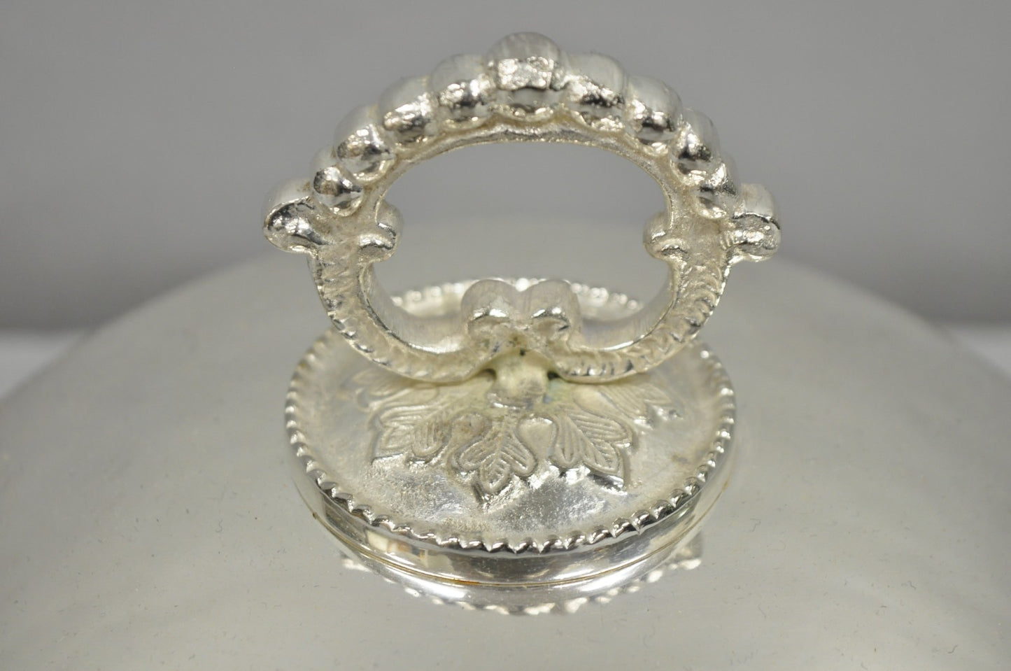 Vintage English Edwardian Style Silver Plated 10" Round Serving Dish Plate Cover