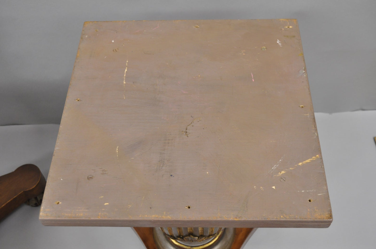 Vintage Italian Neoclassical Style Urn Pedestal Round Marble Side Tables - Pair
