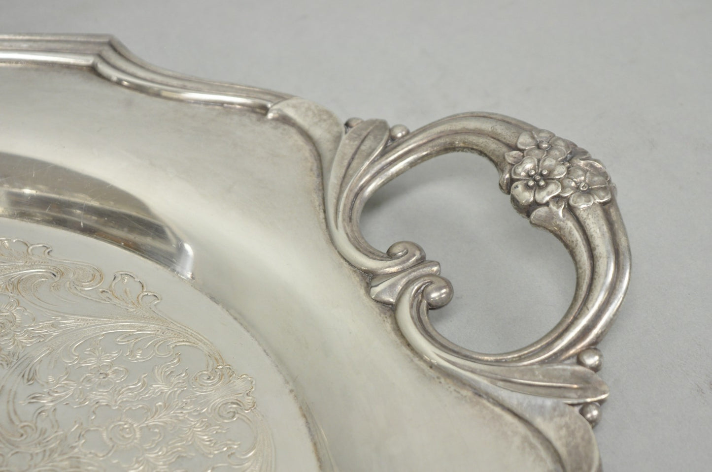 1847 Rogers Bros Eternally Yours Silver Plated Oval Serving Platter Butlers Tray