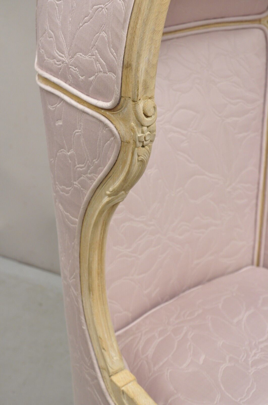 Vintage Hollywood Regency Pink Hooded Dome Porter Canopy Balloon Chair