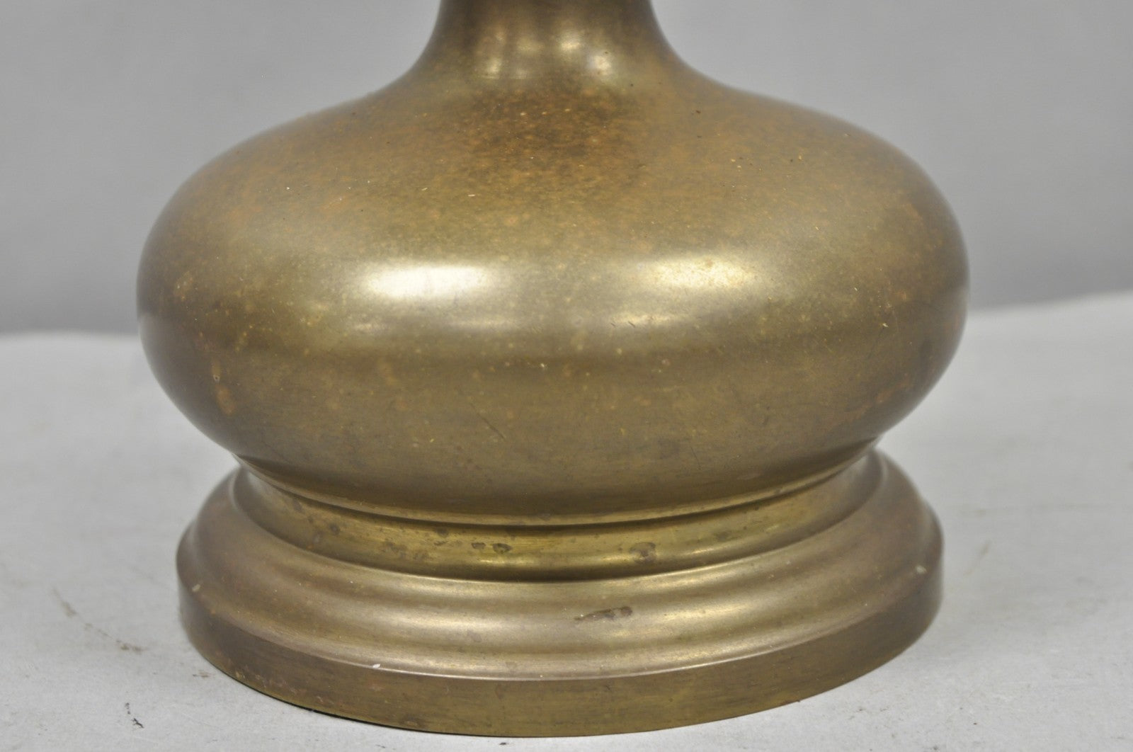 Vintage Chapman French Country Brass Tole Metal Bouillotte Desk Table Lamp