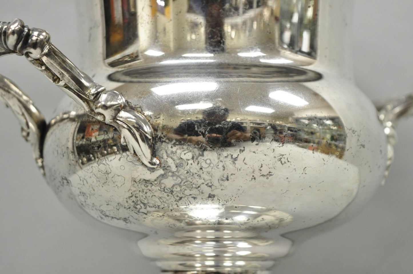 Vintage WM Rogers "Spring Flower" Silver Plated Champagne Chiller Bar Ice Bucket