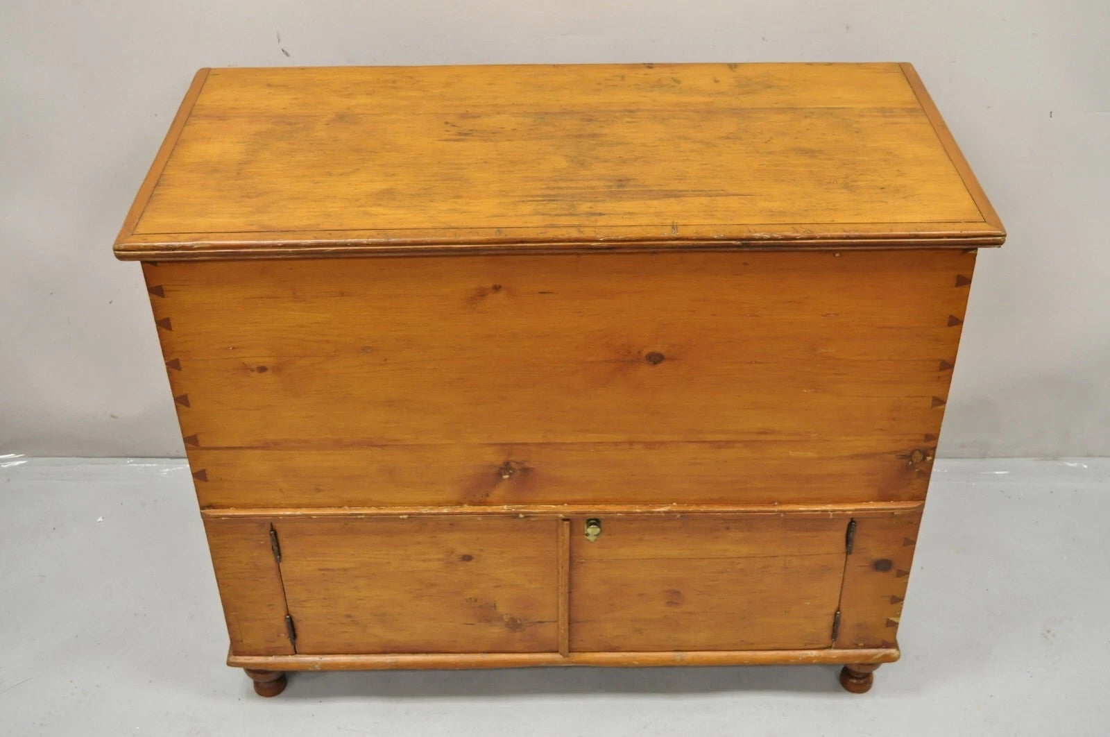 19th C. French Country Primitive Pine Wood 2 Tier Dovetailed Farmhouse Dough Box