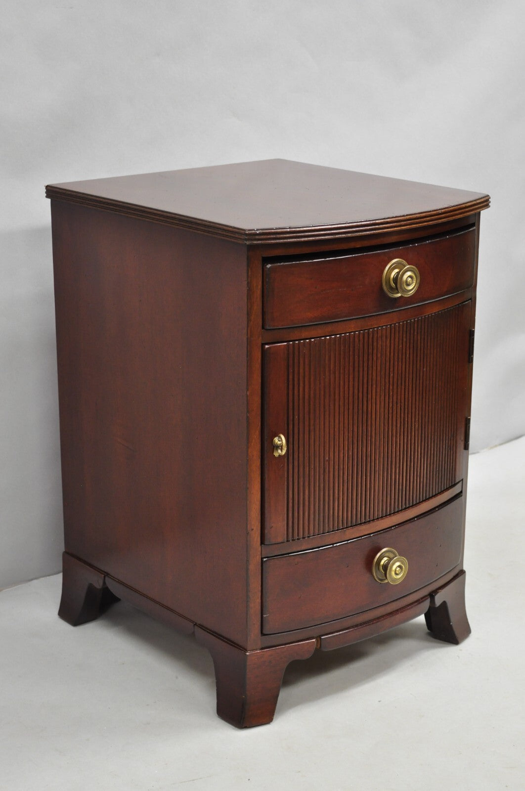 Palmer Home Collection Lexington Furniture Mahogany Bowfront Commode Nightstand