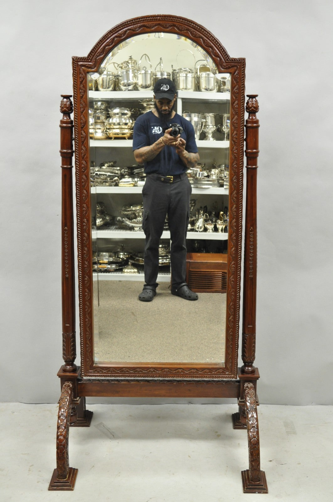 Wellington Carved Mahogany Frame Italian Renaissance Tall Dressing Cheval Mirror