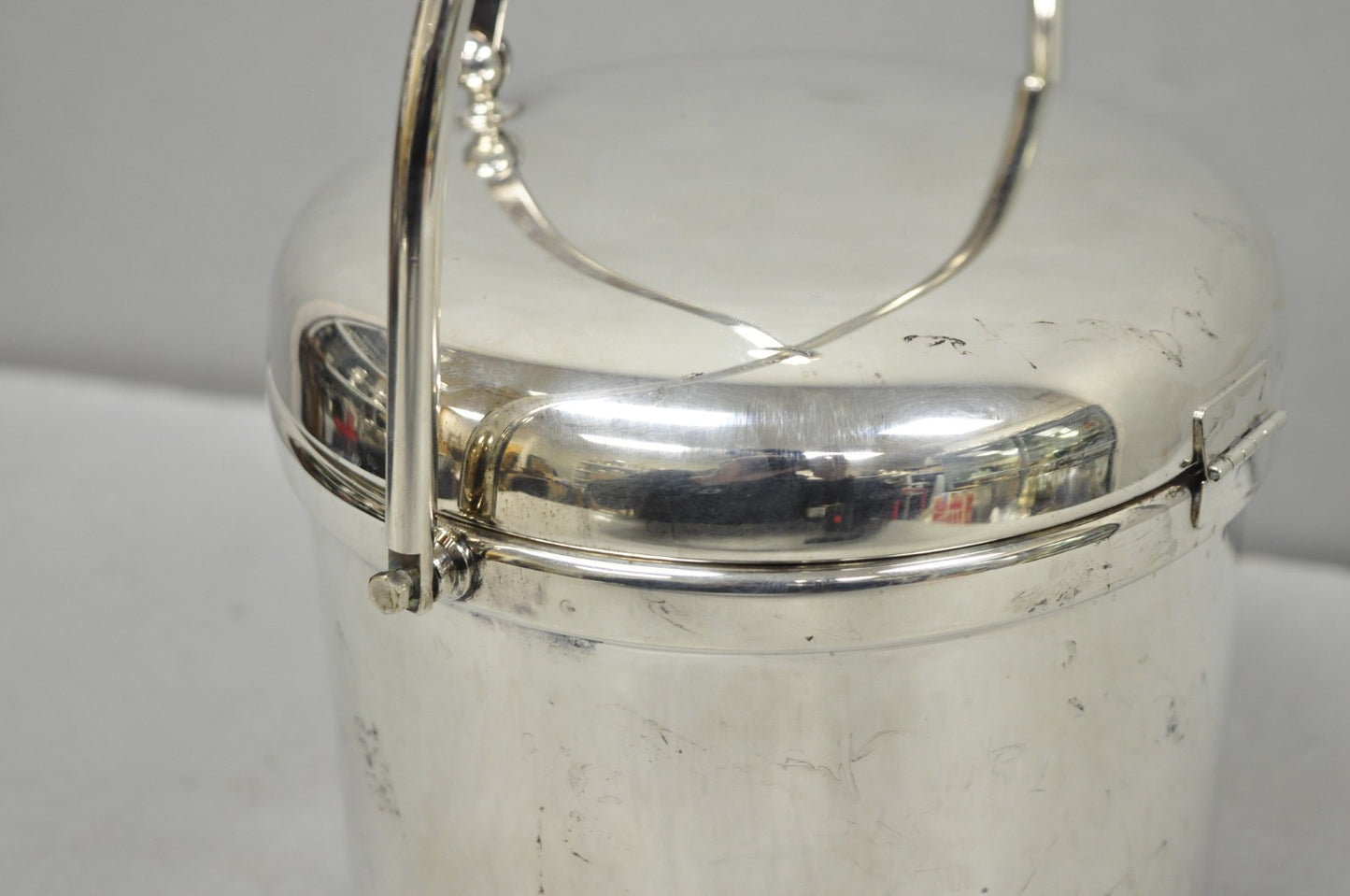 Vintage Art Deco Silver Plated Reticulating Hinge Lidded Bar Ice Bucket
