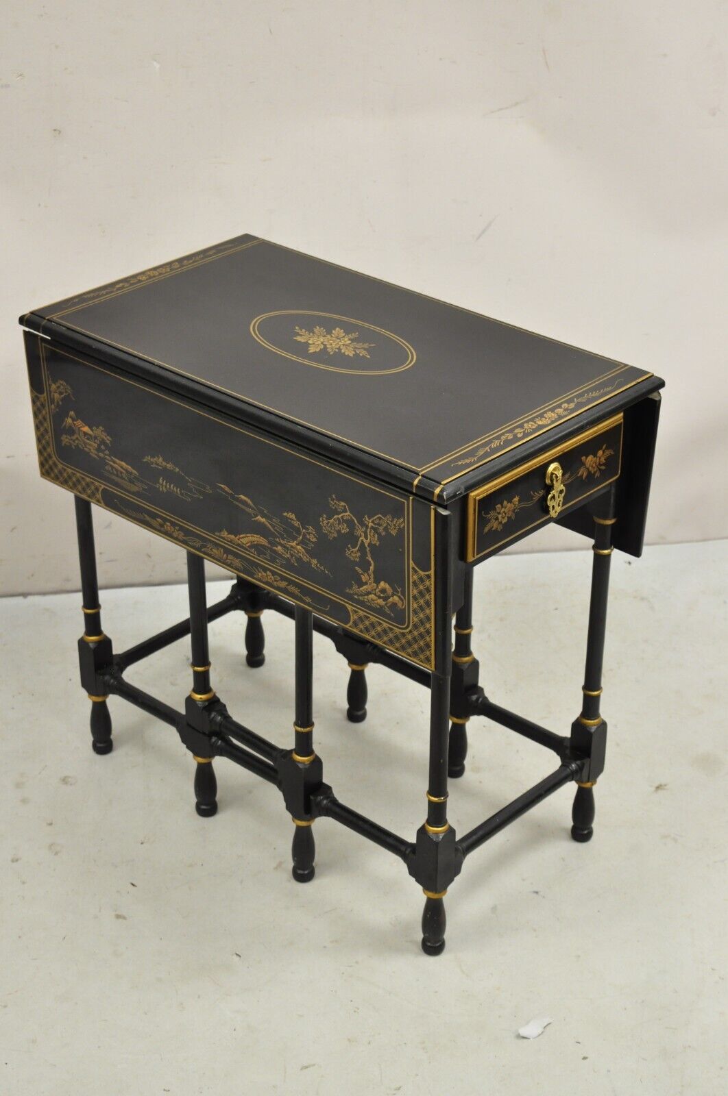 Drexel Et Cetera Asian Chinoiserie Black Lacquer Small Gateleg Side Table