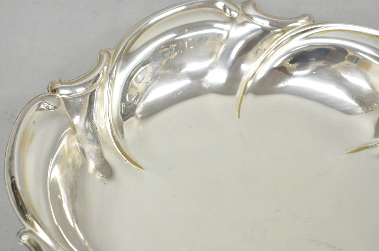 Vintage Caravelle Victorian Style Silver Plated Scalloped Serving Dish Bowl