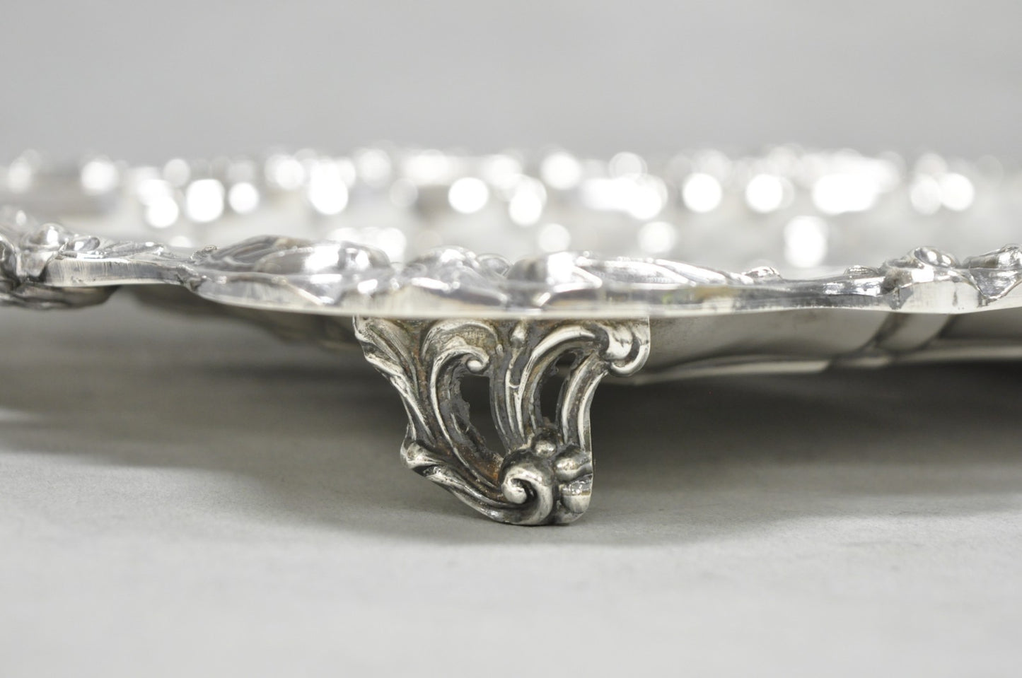 Vintage English Silver Mfg Co Silver Plated Footed Serving Platter Bar Tray