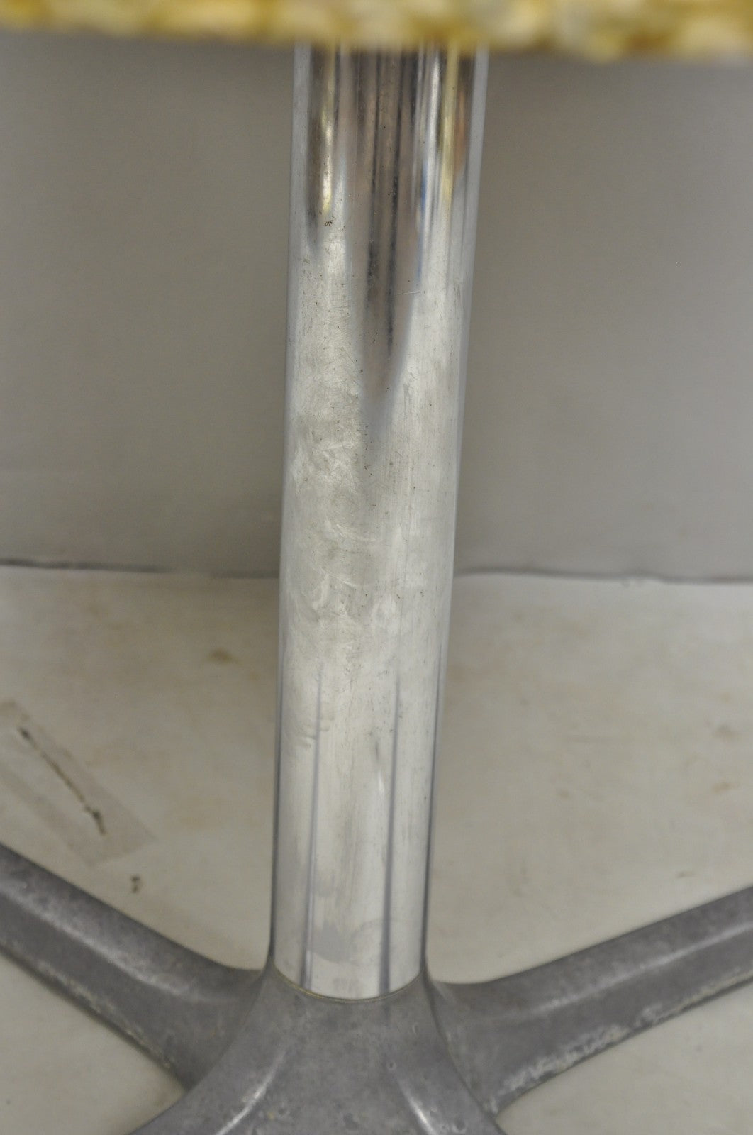 Mid Century Modern Seashell Resin Top Aluminum Propeller Base Dining Table