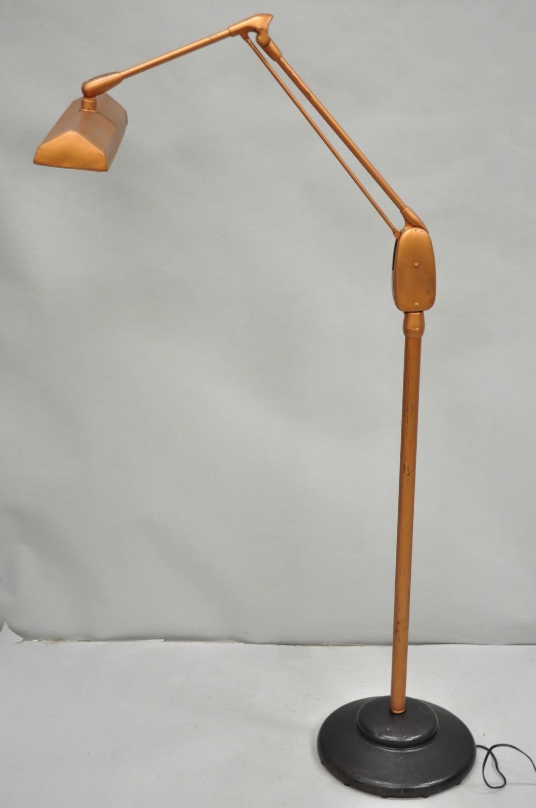 Vintage Dazor Industrial Modern Floating Tall Adjustable Metal Task Floor Lamp