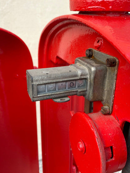 Antique Gilbert & Barker Red Self Measuring Type 208 Vintage Curbside Gas Pump