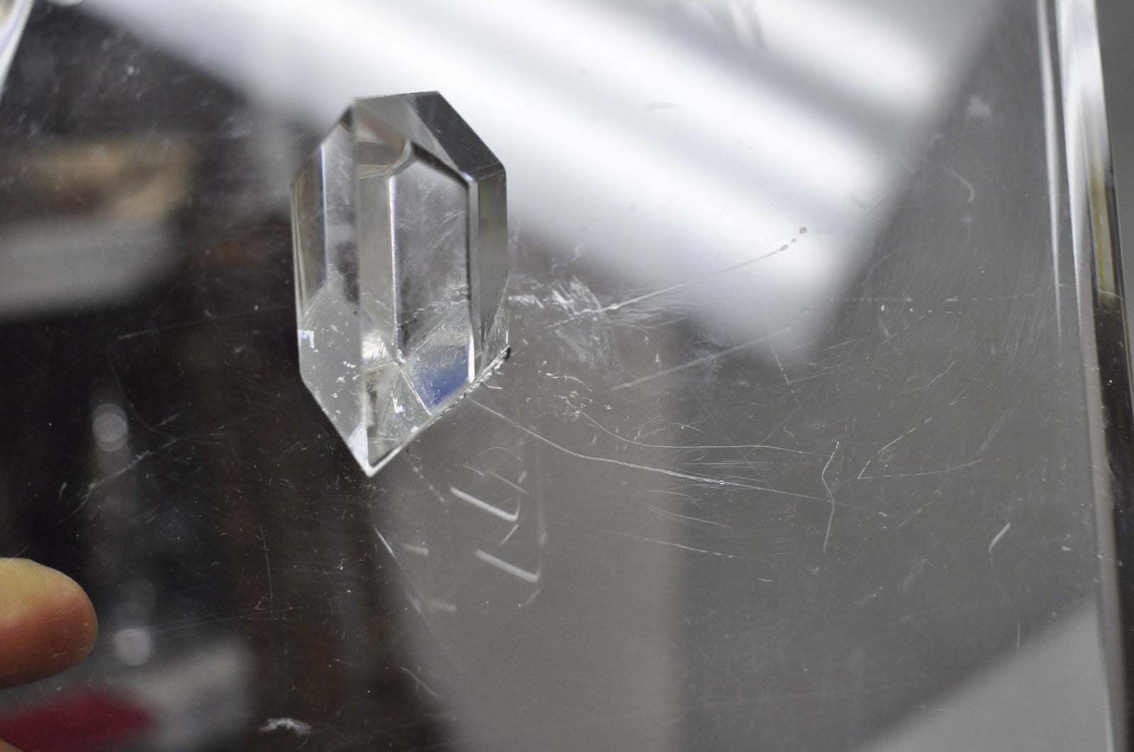 Vintage Mid Century Modern Clear Lucite Acrylic Diamond Handle Ice Bucket