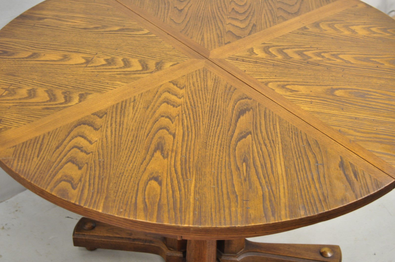 Vintage Mid Century Modern Oak Sunburst Round Extension Pedestal Dining Table