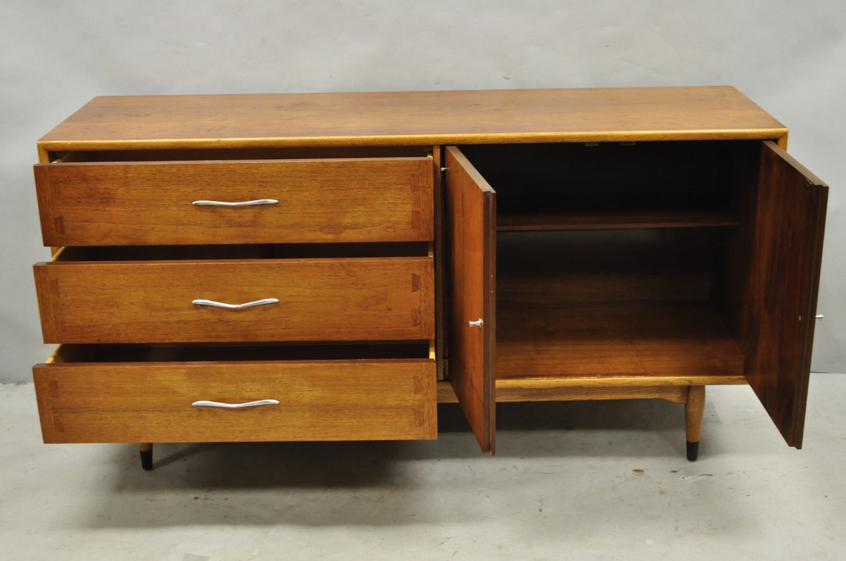 Vintage Lane Acclaim Mid Century Modern Walnut Dovetail Buffet Credenza Cabinet