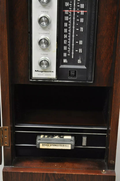 Vintage Magnavox Mid Century Tower Column Pedestal Rodeo Stereo 8 Track Console