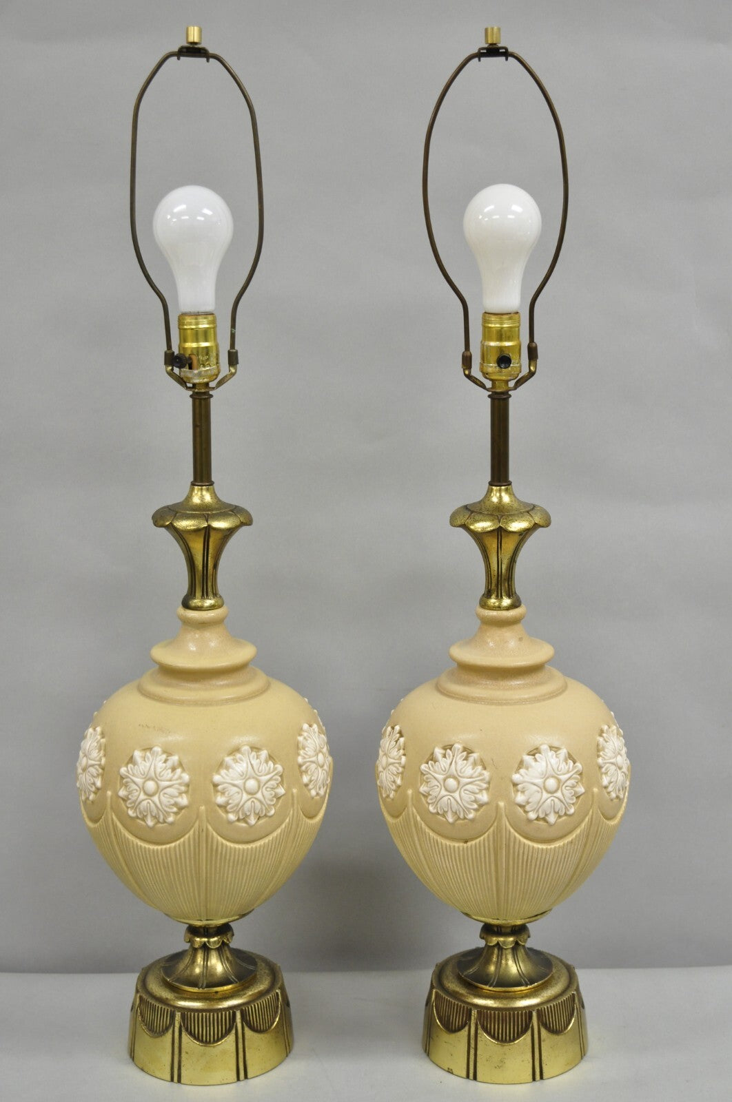 Vintage Hollywood Regency Beige Bulbous Ceramic Snowflake Table Lamps - a Pair