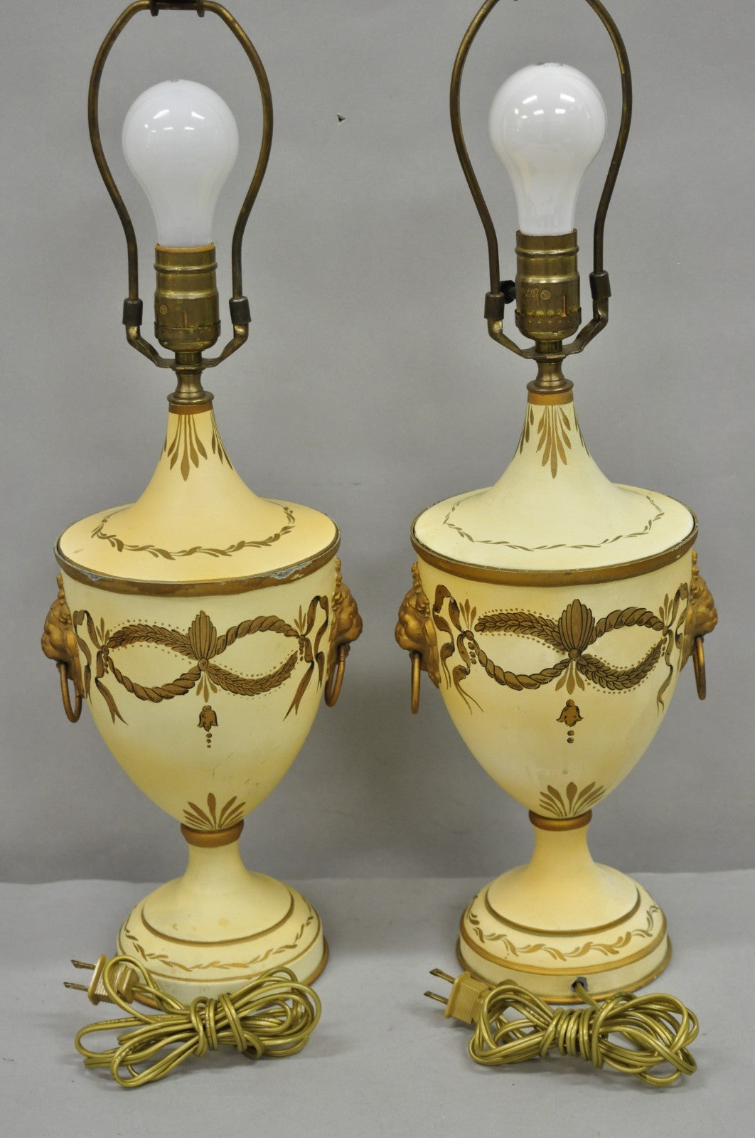 Vintage Italian Regency Tole Metal French Country Cream Gold Urn Table Lamp Pair