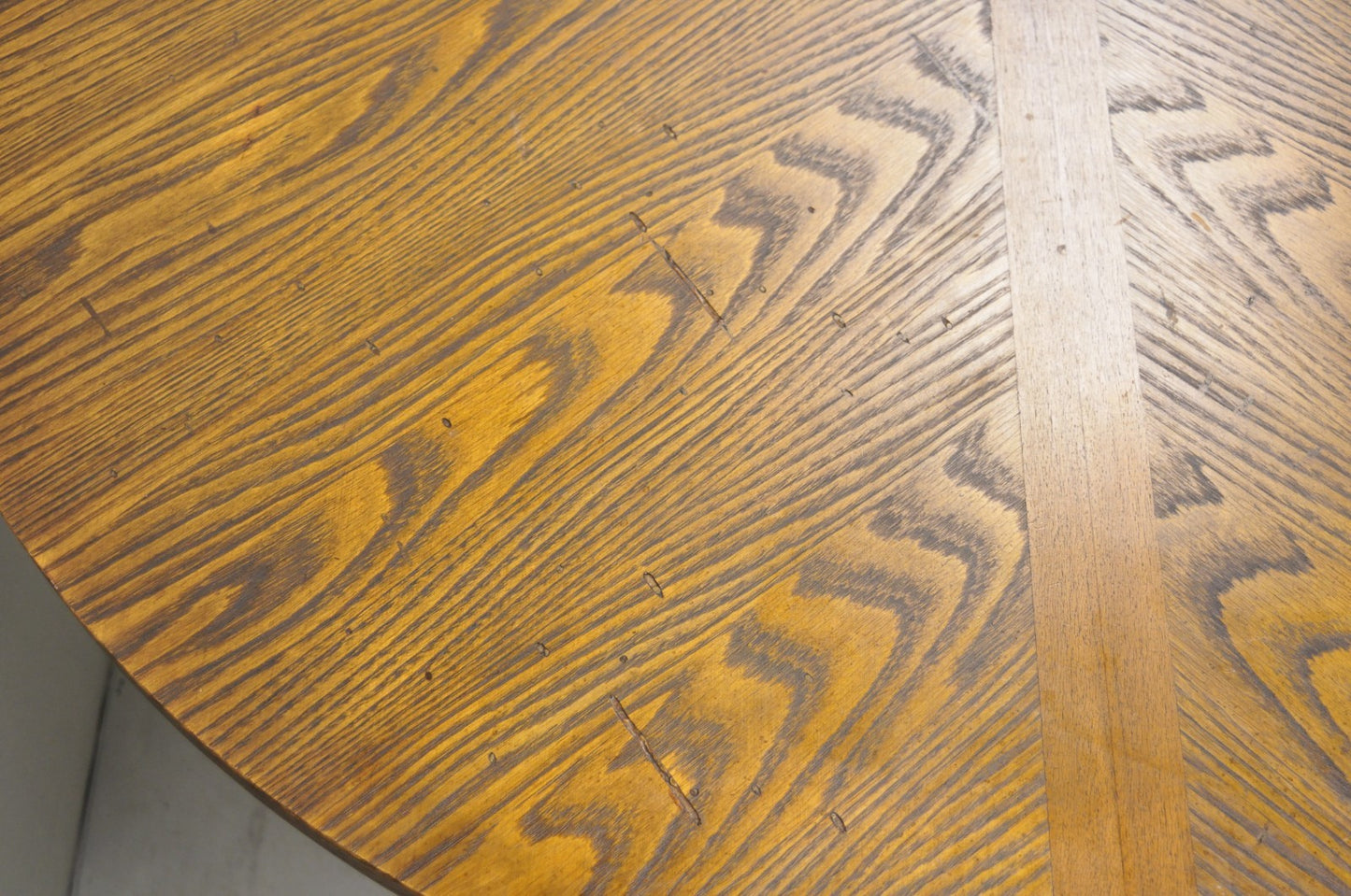 Vintage Mid Century Modern Oak Sunburst Round Extension Pedestal Dining Table