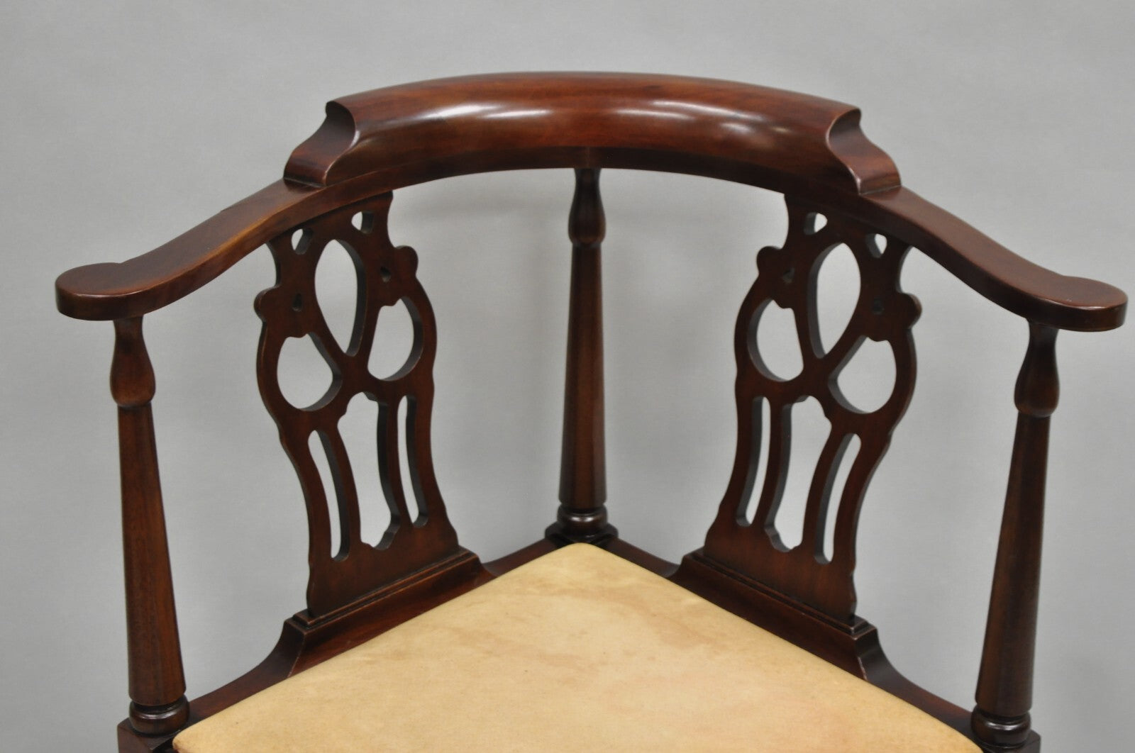 Vintage Hickory Chair Co Georgian Style Mahogany Corner Accent Side Chair
