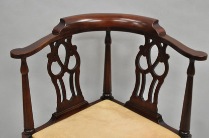 Vintage Hickory Chair Co Georgian Style Mahogany Corner Accent Side Chair