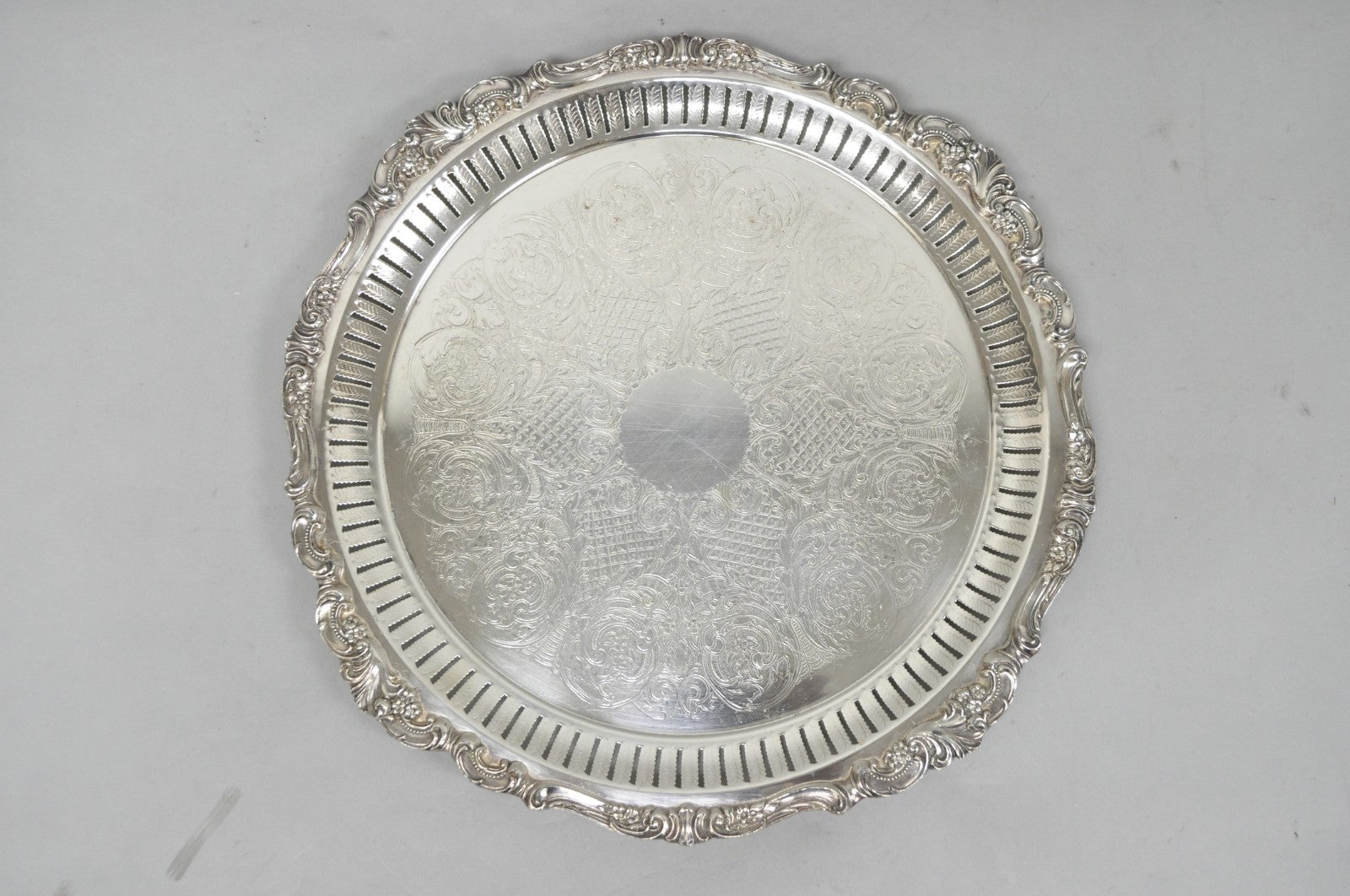Vintage Baroque by Wallace Silver Plated Round Footed Serving Platter Bar Tray