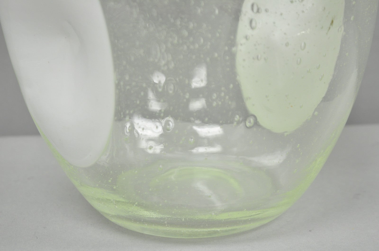 Vintage Mid Century Italian Modern Pulegoso Bubble Glass White Dimple 14" Vase