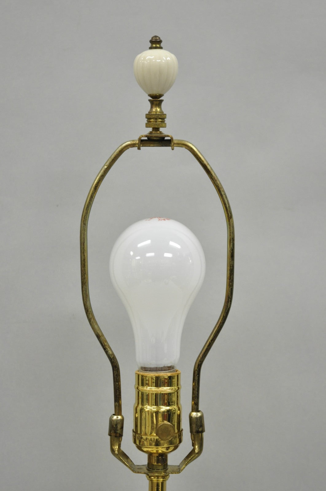 Lenox USA Vintage Porcelain and Brass Cream Jardinierie Decorated Table Lamp