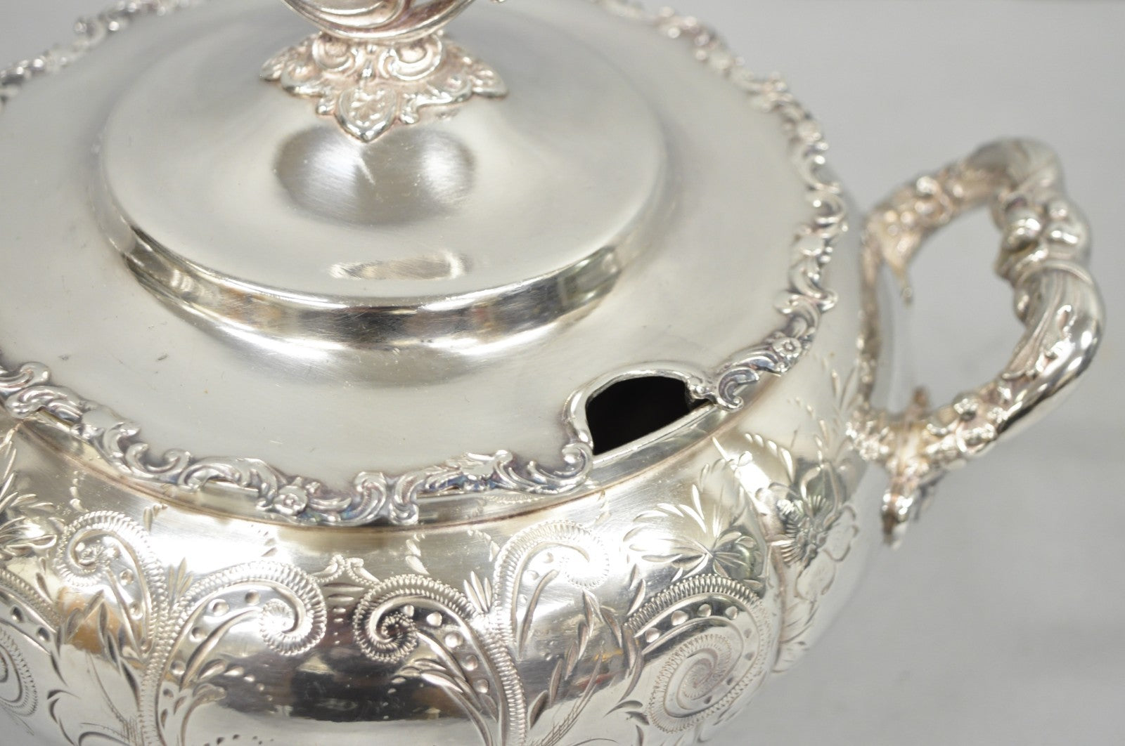 Antique Victorian Silver Plated Lidded Soup Tureen by Riverton Silver Co.