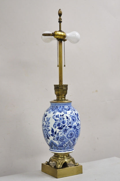 Vintage Chinoiserie Oriental Blue & White Brass & Porcelain Egg Table Lamp
