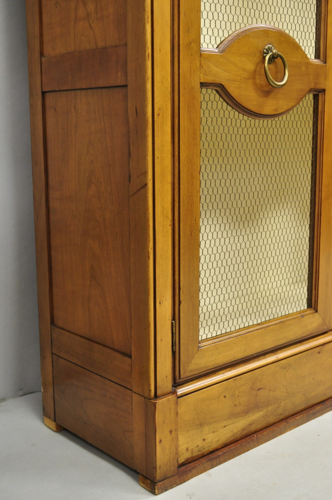 Vintage Baker Hollywood Regency Cherry Wood 2 Door Curio Cabinet Bookcase - Pair