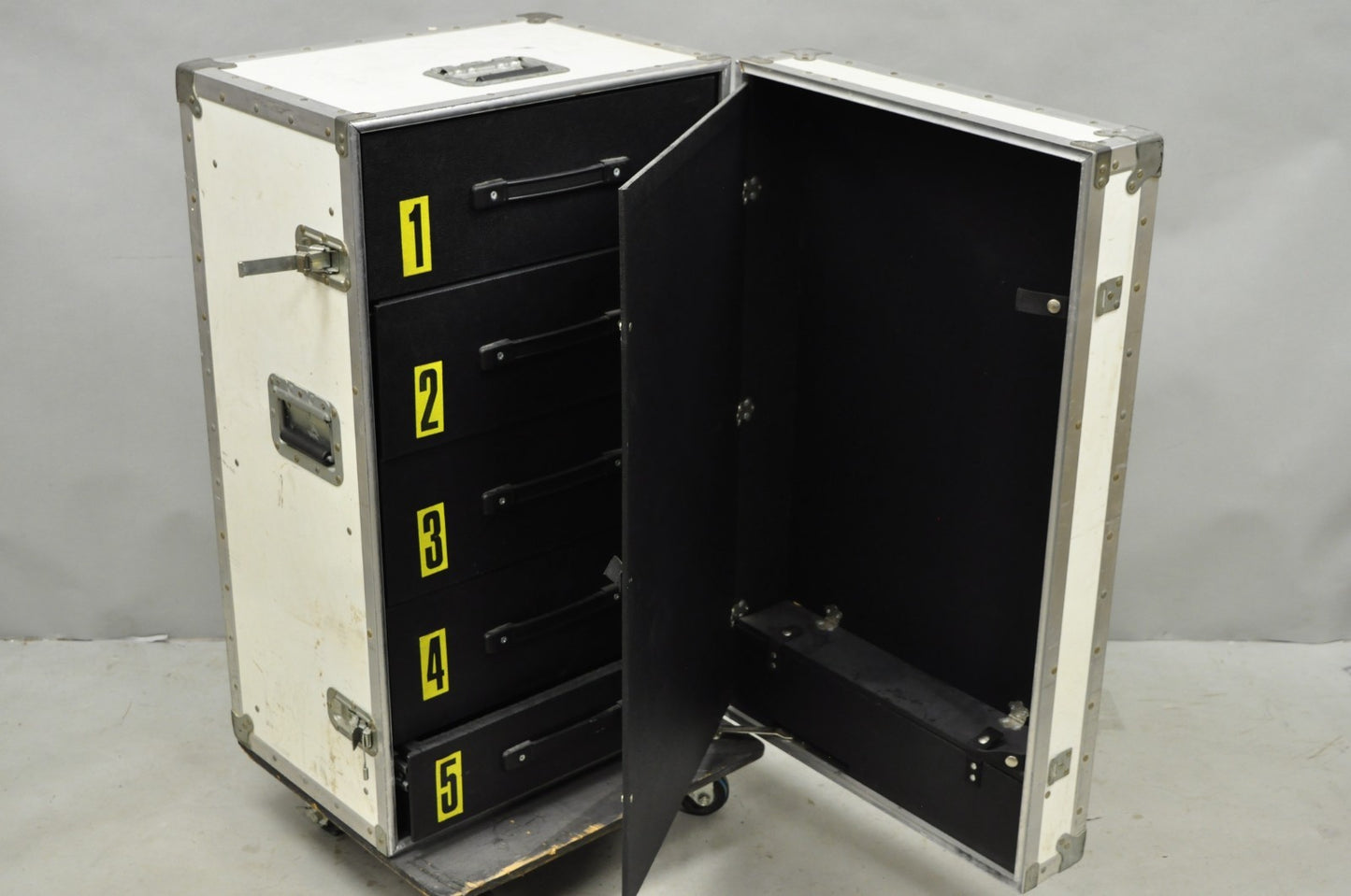 A&J 5 Drawer Road Case AA79-103 Rolling Production Hard Case Storage Trunk