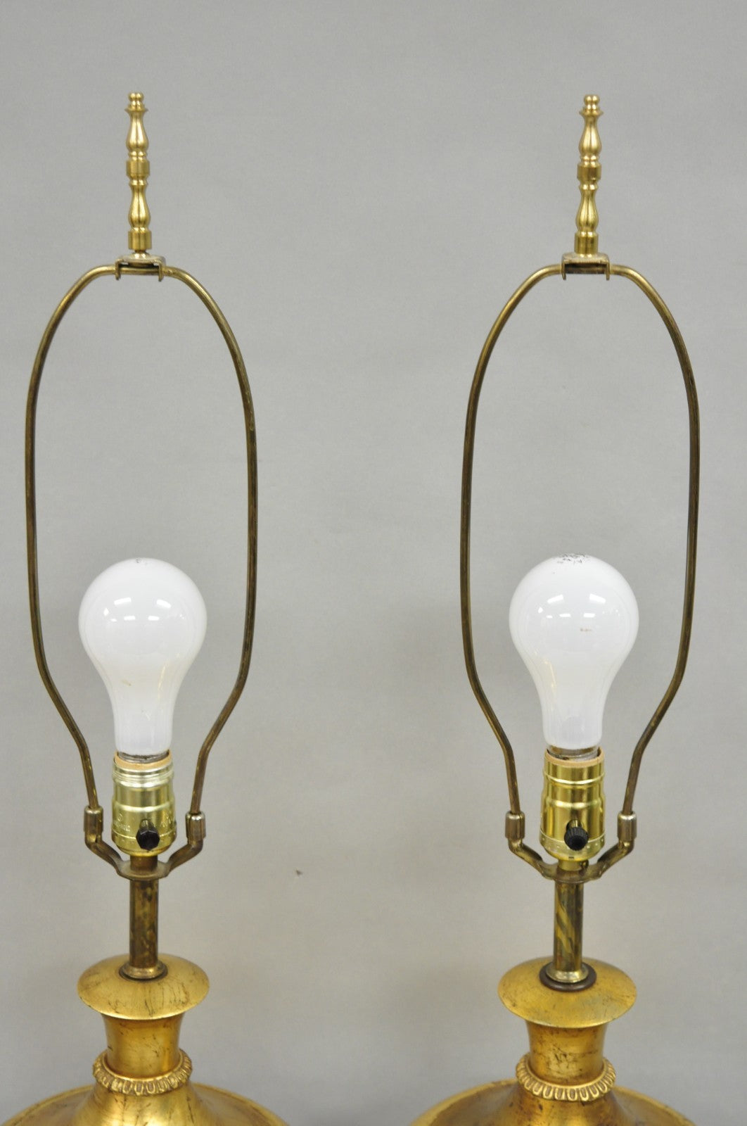 Vintage Italian Hollywood Regency Gold Gilt Iron Metal Fretwork Table Lamps Pair