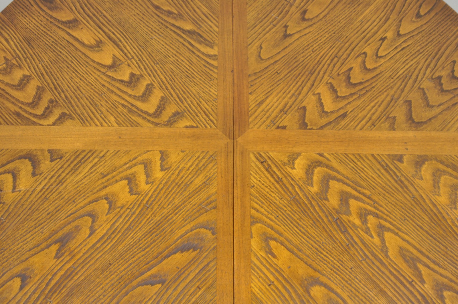 Vintage Mid Century Modern Oak Sunburst Round Extension Pedestal Dining Table