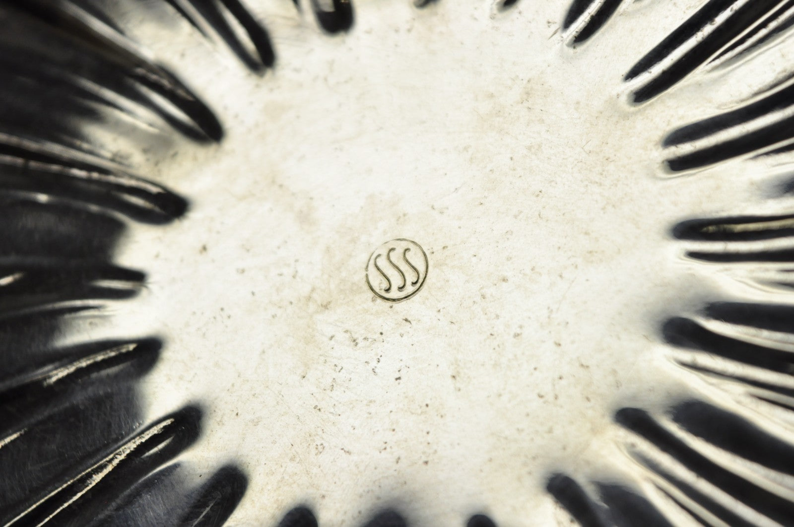 Vintage Mid Century Modern Swirl Pattern Silver Plated Centerpiece Fruit Bowl